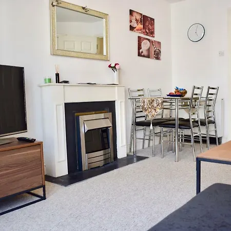 Luxury One Bedroom In City Apartament